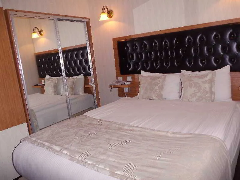 Kozan City Hotel Izmir